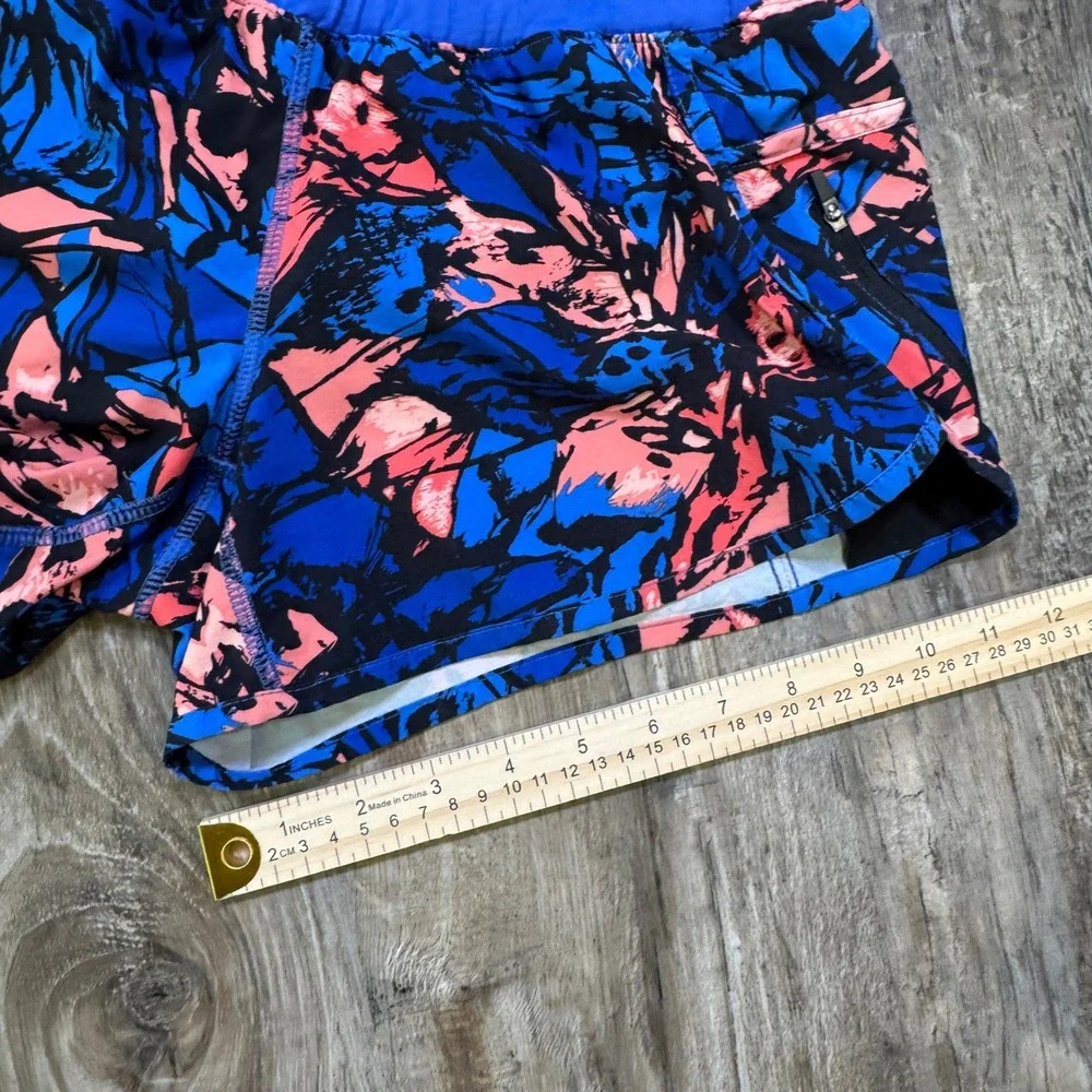Lululemon Shorts Womens 6 Blue Tracker Abstract Floral Running Pickleball Gym